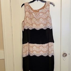 JESSICA SIMPSON SLEEVELESS BLACK AND CREAM LACE